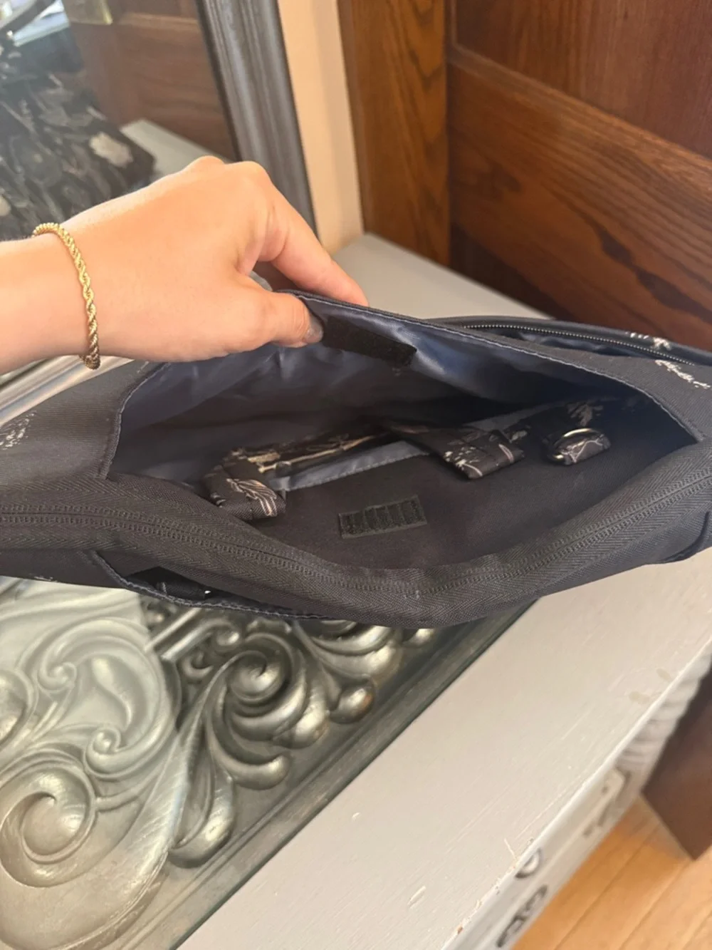 Mosiso 15.6” Botanical Black Floral Laptop Tote Crossbody Bag